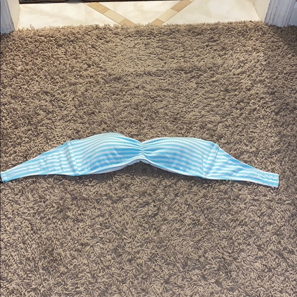 Can be bought as sets or sold separately - Picture 1 of 3